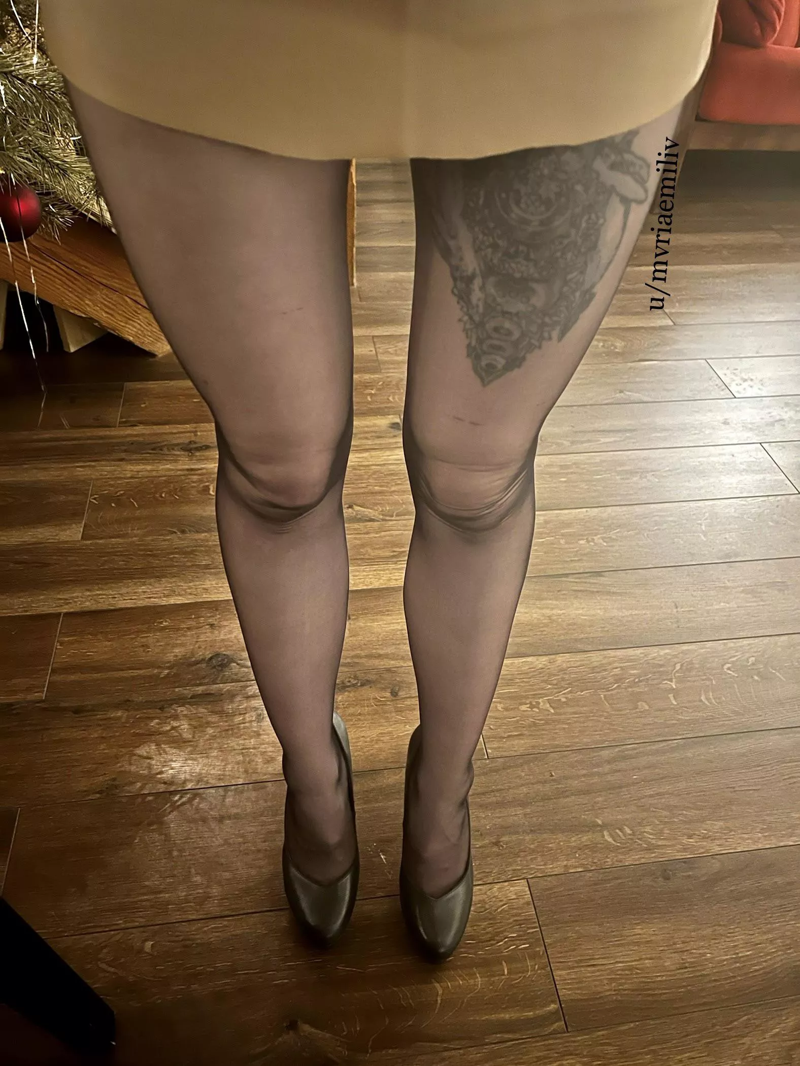 Legs in nylons and heels