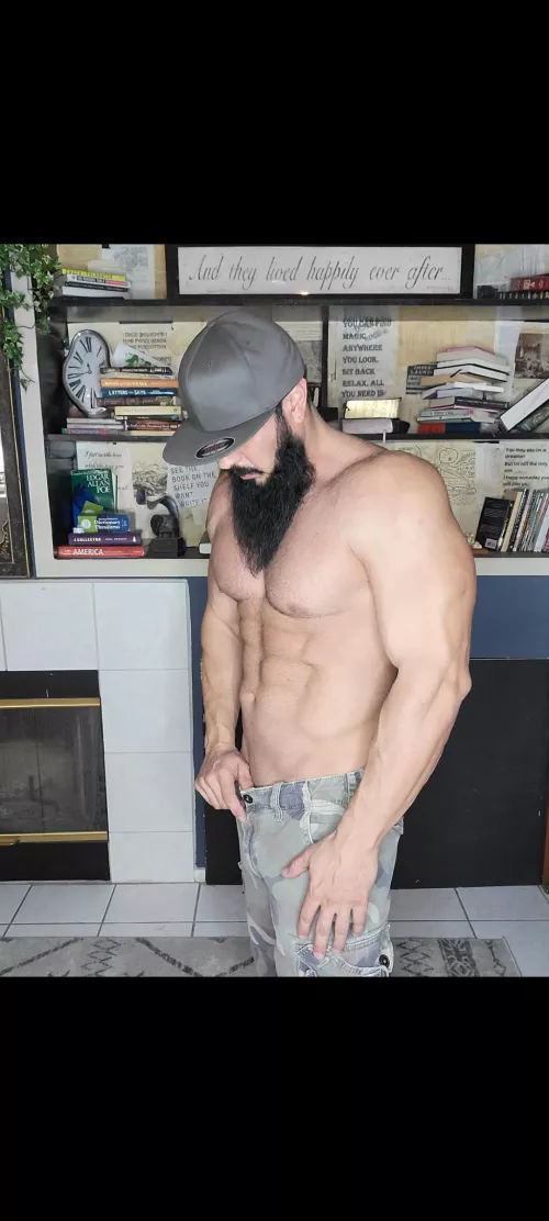 let's play 6'3 255 man meat!!