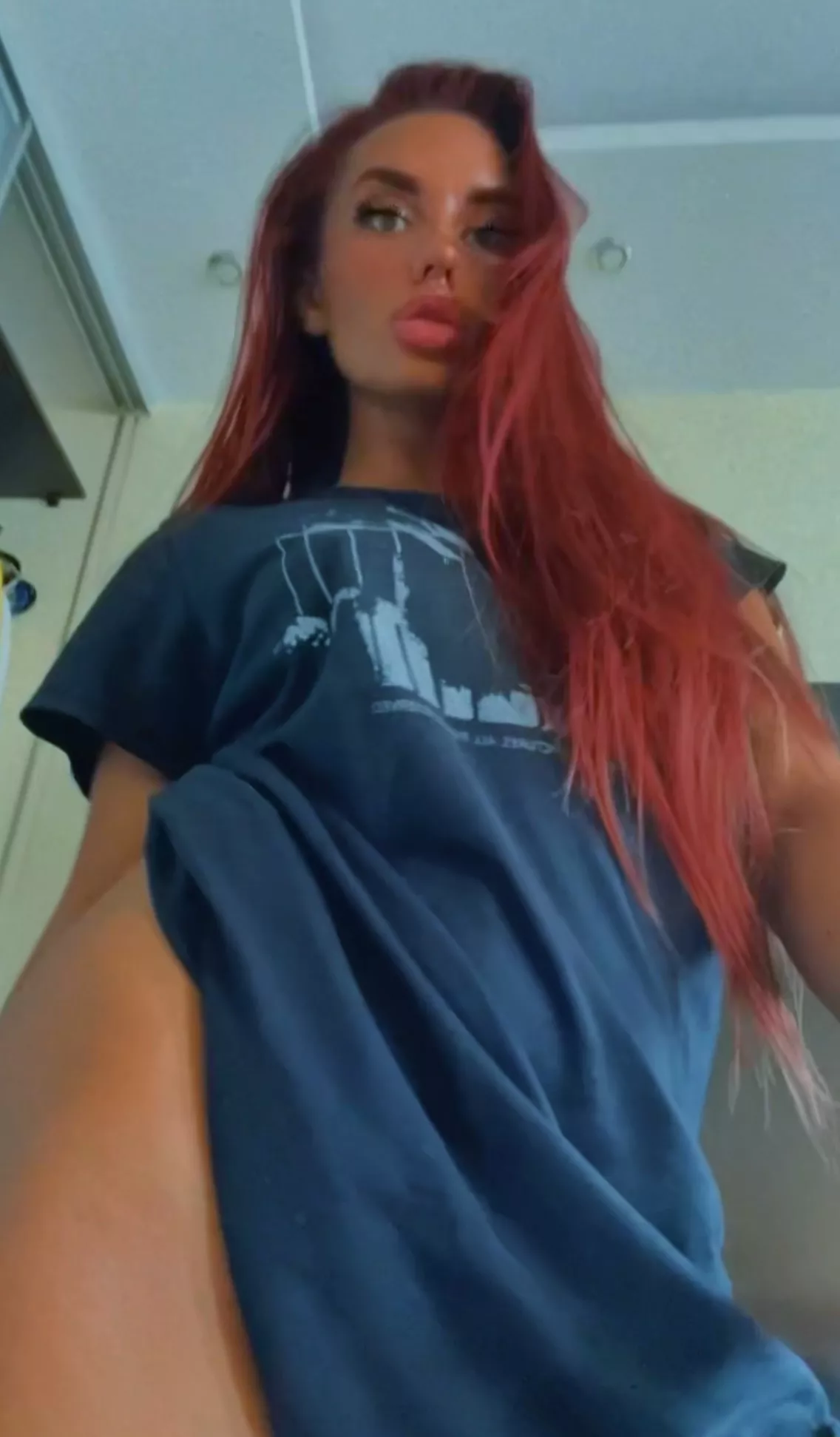 Lift this shirt and take a look at my paradise