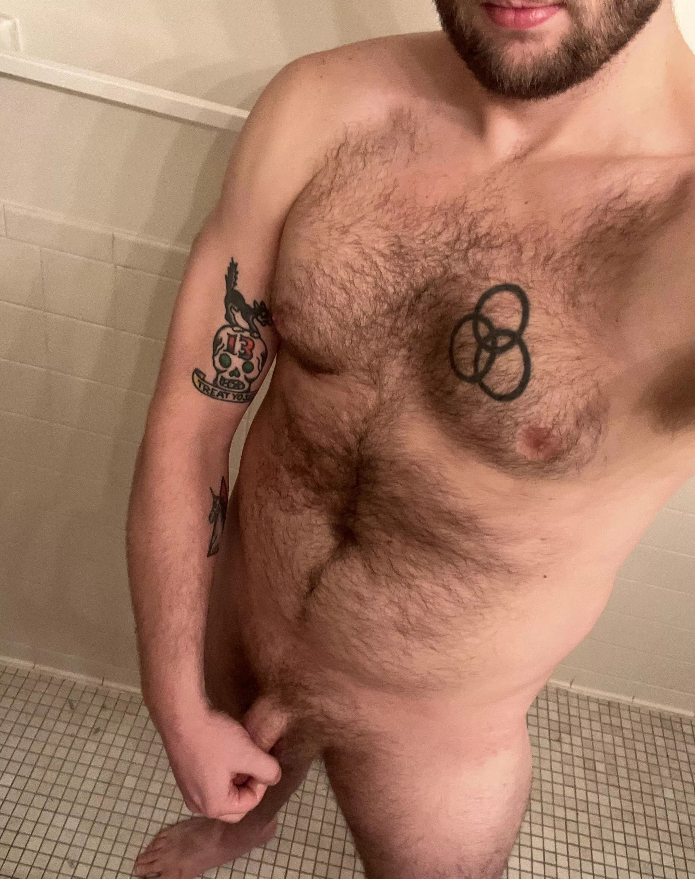 [m] 32/6’3”/219lbs