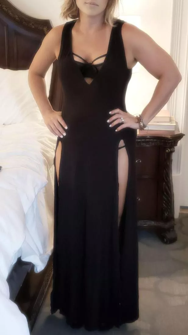 Married but Available! 😈💍💋