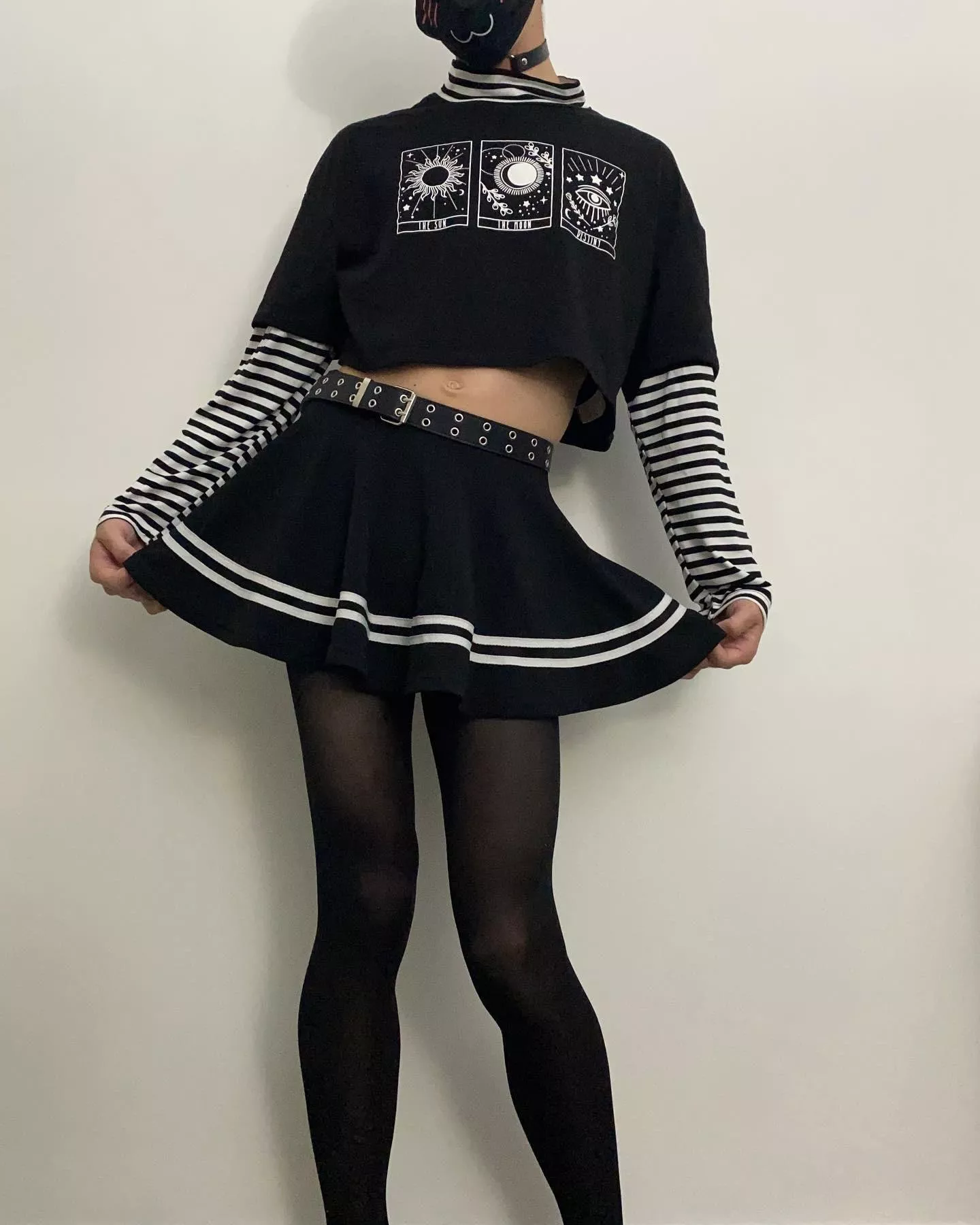 Monochrome fit (with a lil extra tum)