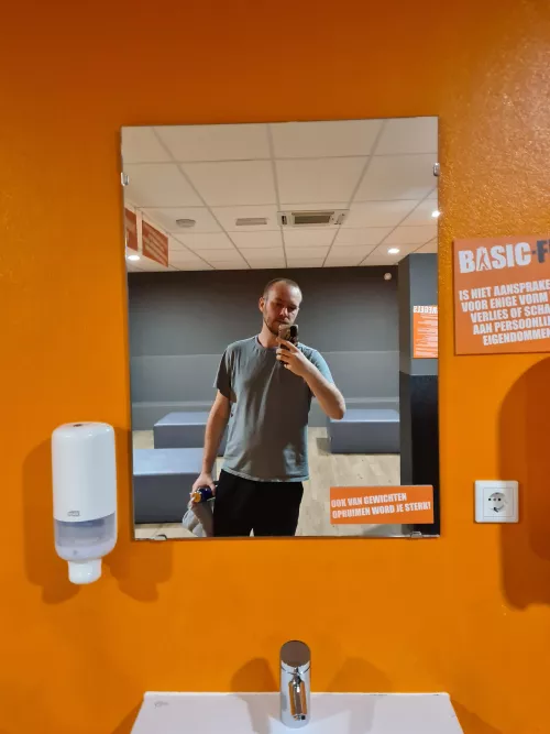 Never thought last year i'd be working out 3 times a week on the early morning but here i am finally doing something good 😅