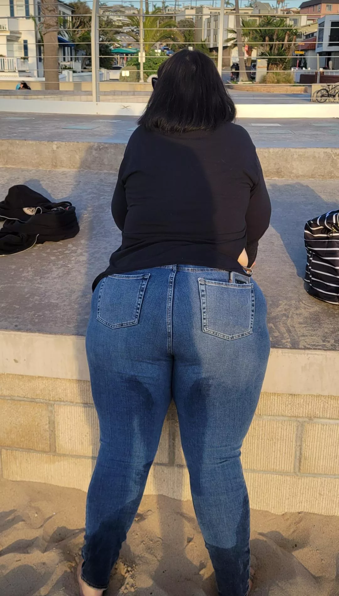 since you liked the last post so well here's another of wife's booty. Dms are cool if you want to share how you like it lol
