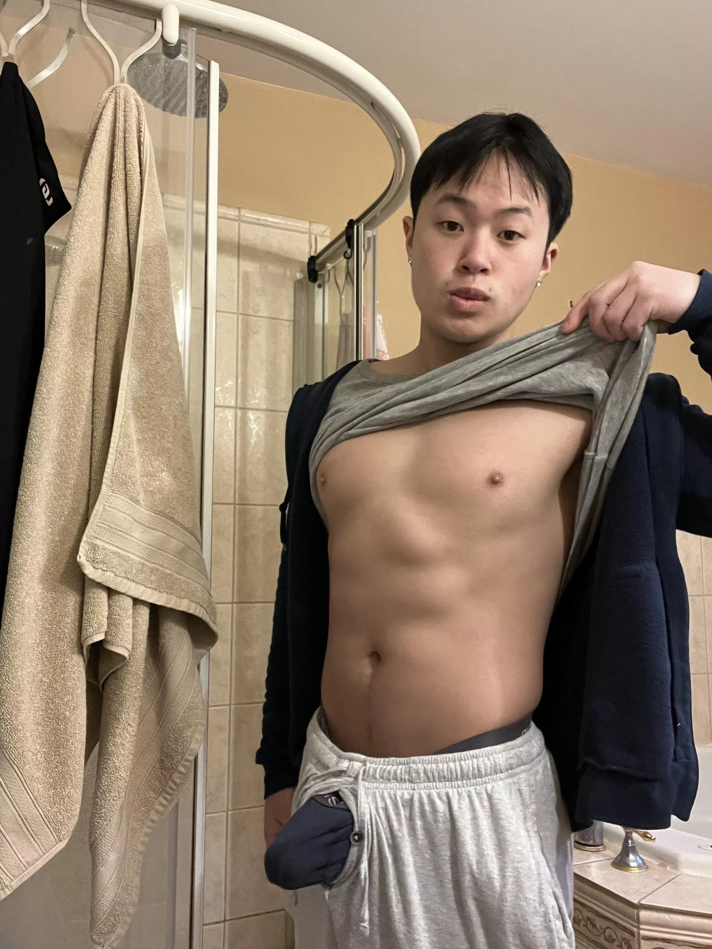 Want To See Me Top A Bottom In The Bathroom?