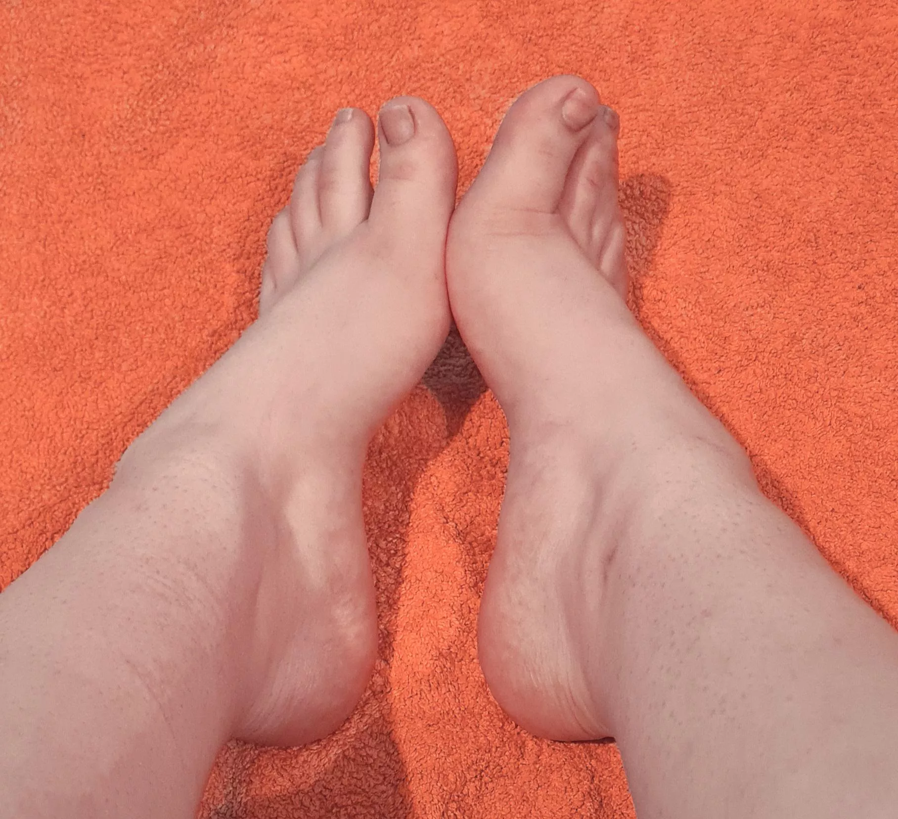 What colour should i go with this time? 😉 Candy pink maybe? 👅