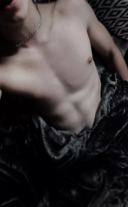 Would you like to see my cock🤤🤭