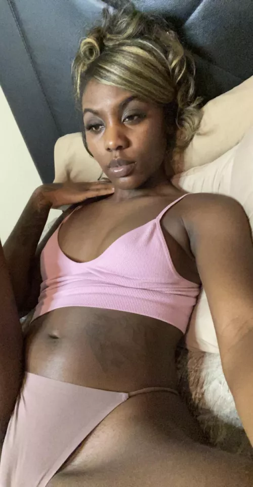 You like ebony pussy?