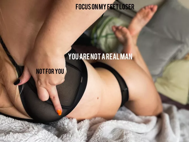 You thought I would let you see my nipple… silly cuck 🤭