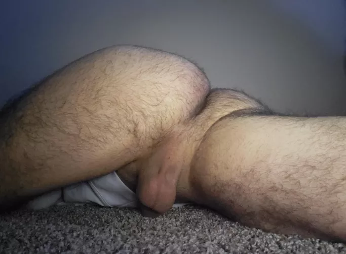 [21] My ass and DMs are always open