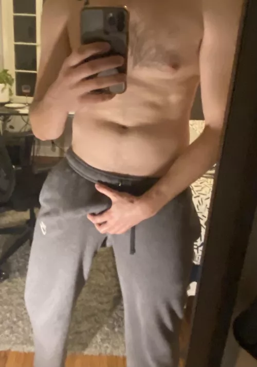 Anyone a fan of grey sweatpants?