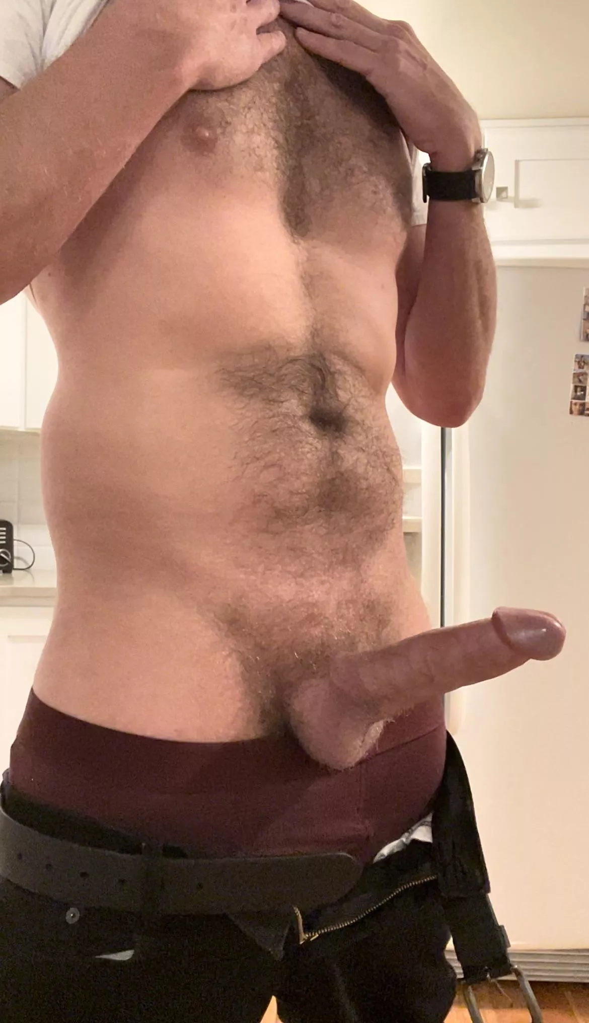 Cock looks meaty [40]
