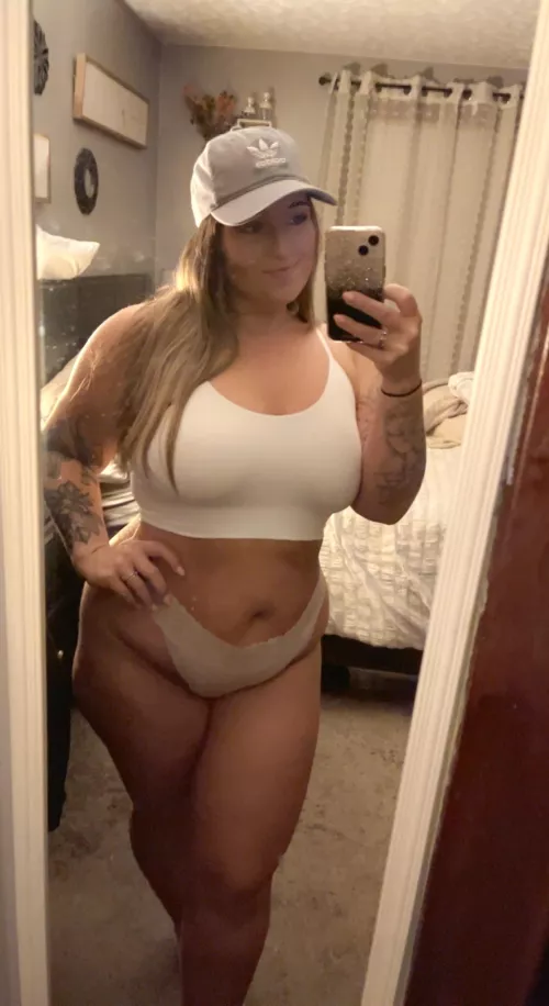 Didn’t wanna get dressed today😒 F30