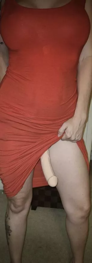 Do you want to be my dinner date? (yes, you can stroke it under the table 😘)