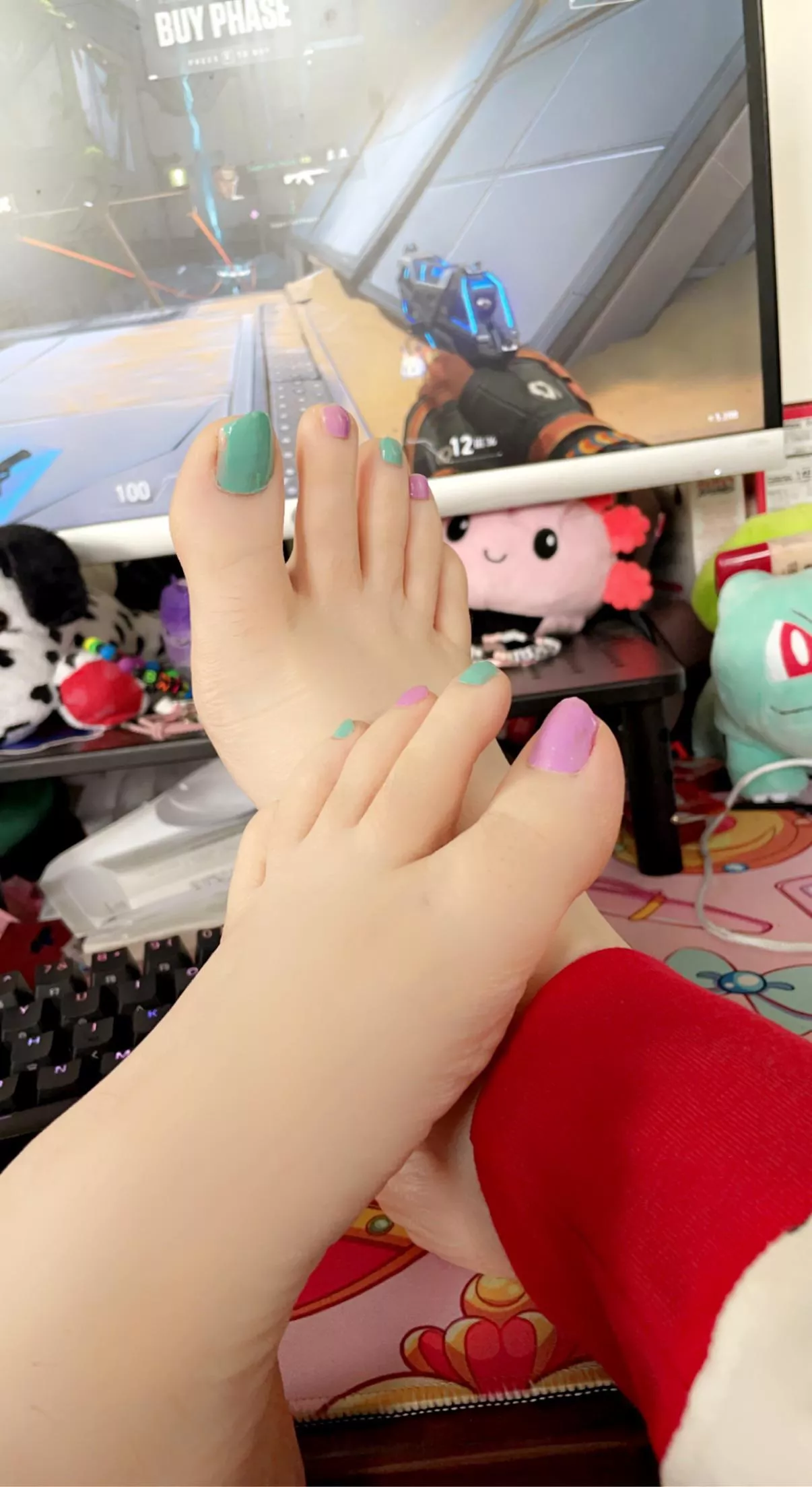 had to take a quick pic mid game, what do you think baby??