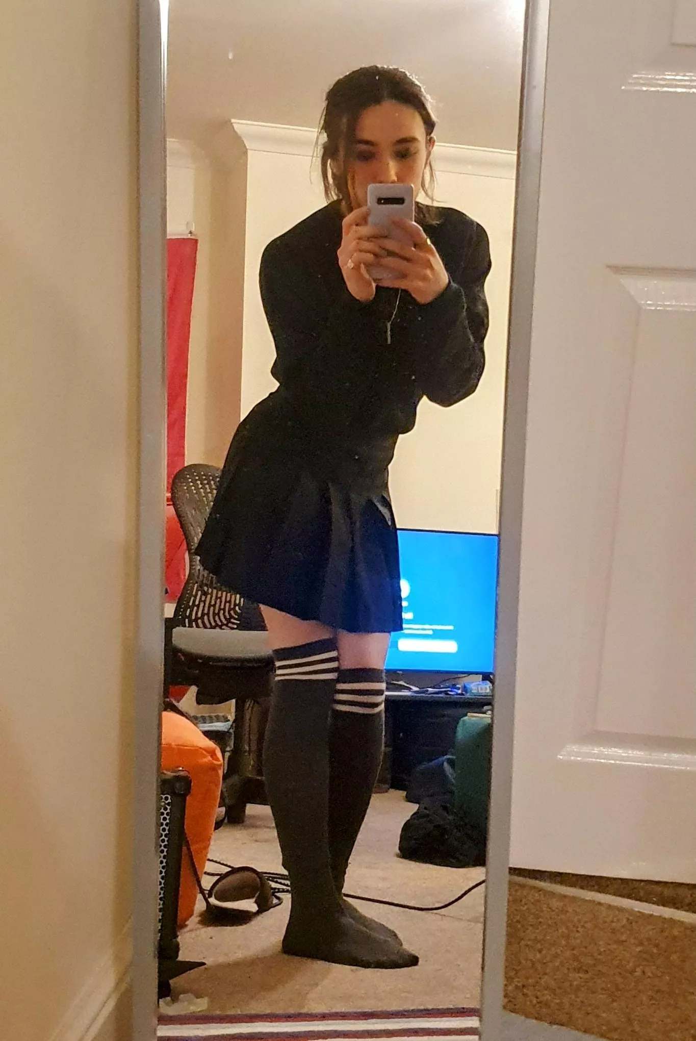 happy friday cuties!! 🖤💞