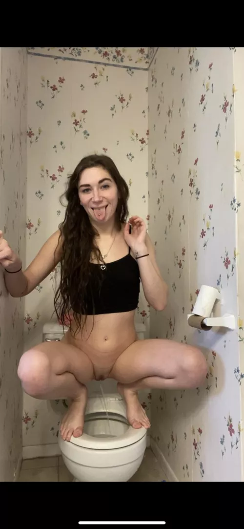 Hehe love peeing like this