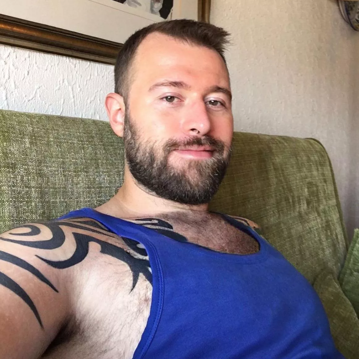 Hey Guys. Anyone want to chat and share Psn & Switch Tags so we can play together ? 🐻🎮🍕