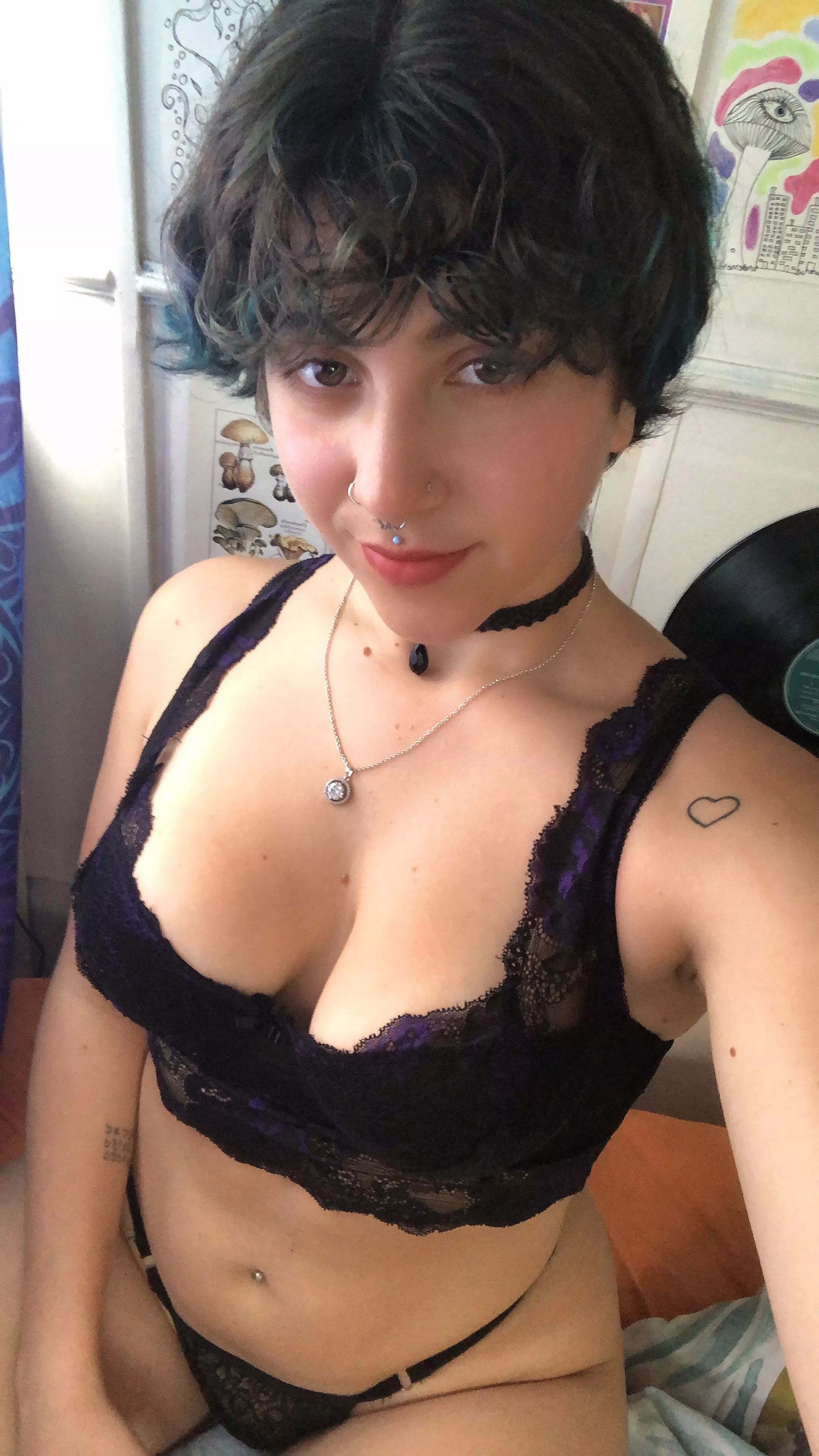 i'd like to have a different choker, please?