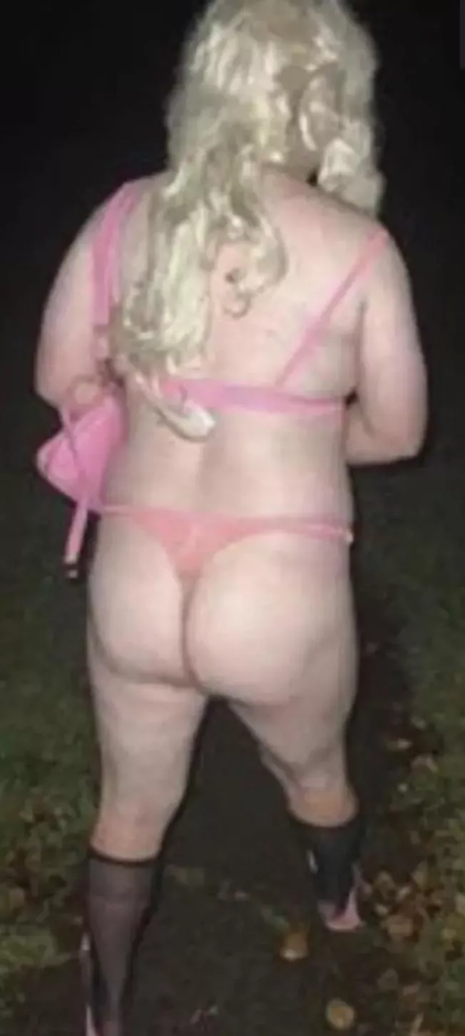 i’m a bottom slut x called Ema x dressed up sexy now x looking 2 get treated lyk a lil whore in newport s.wales x someone come pick me up!