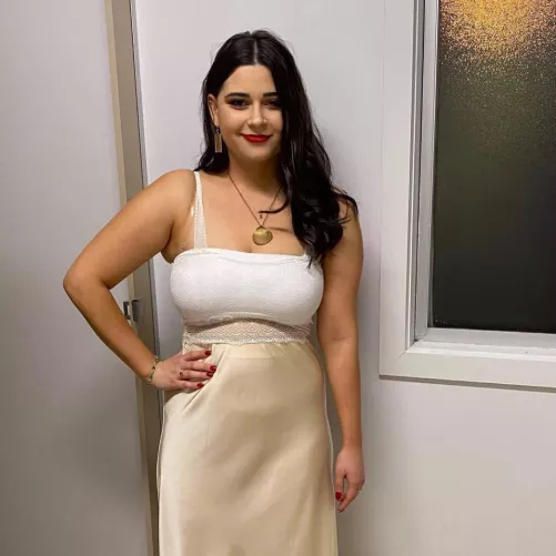 Low how this dress hugs my boobs