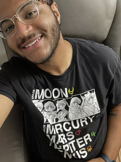 Lunch break! Ready to be off 😪