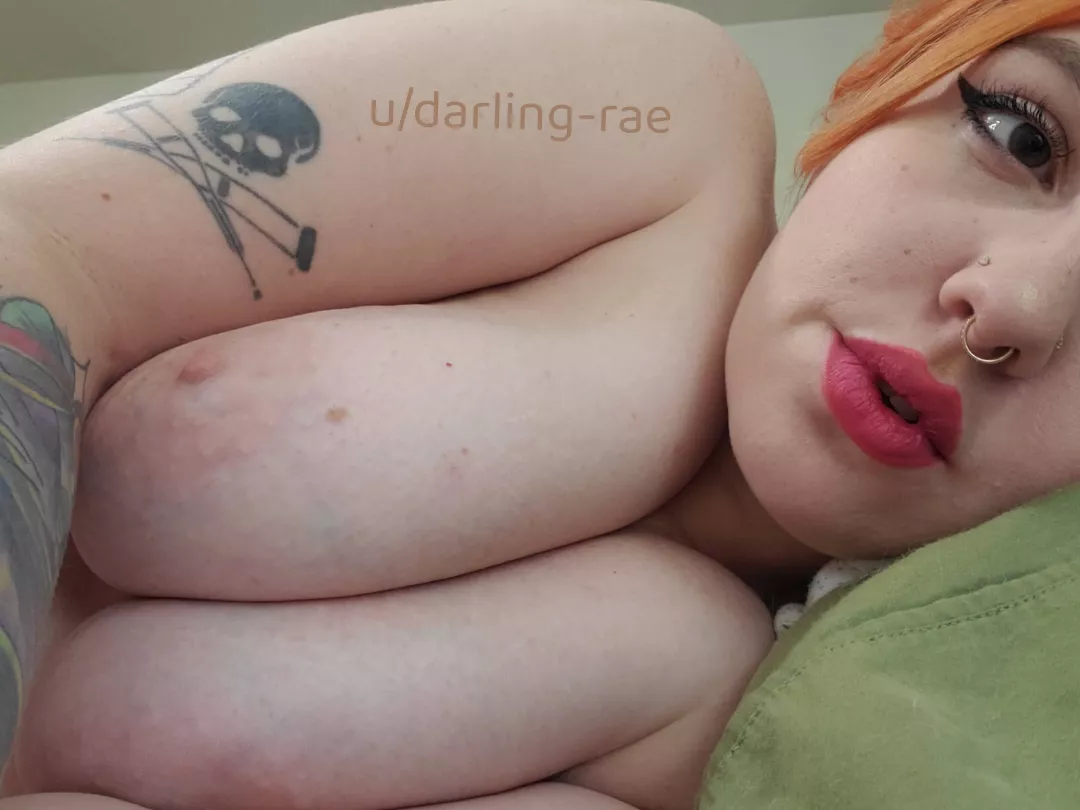 need someone to play with my nipples