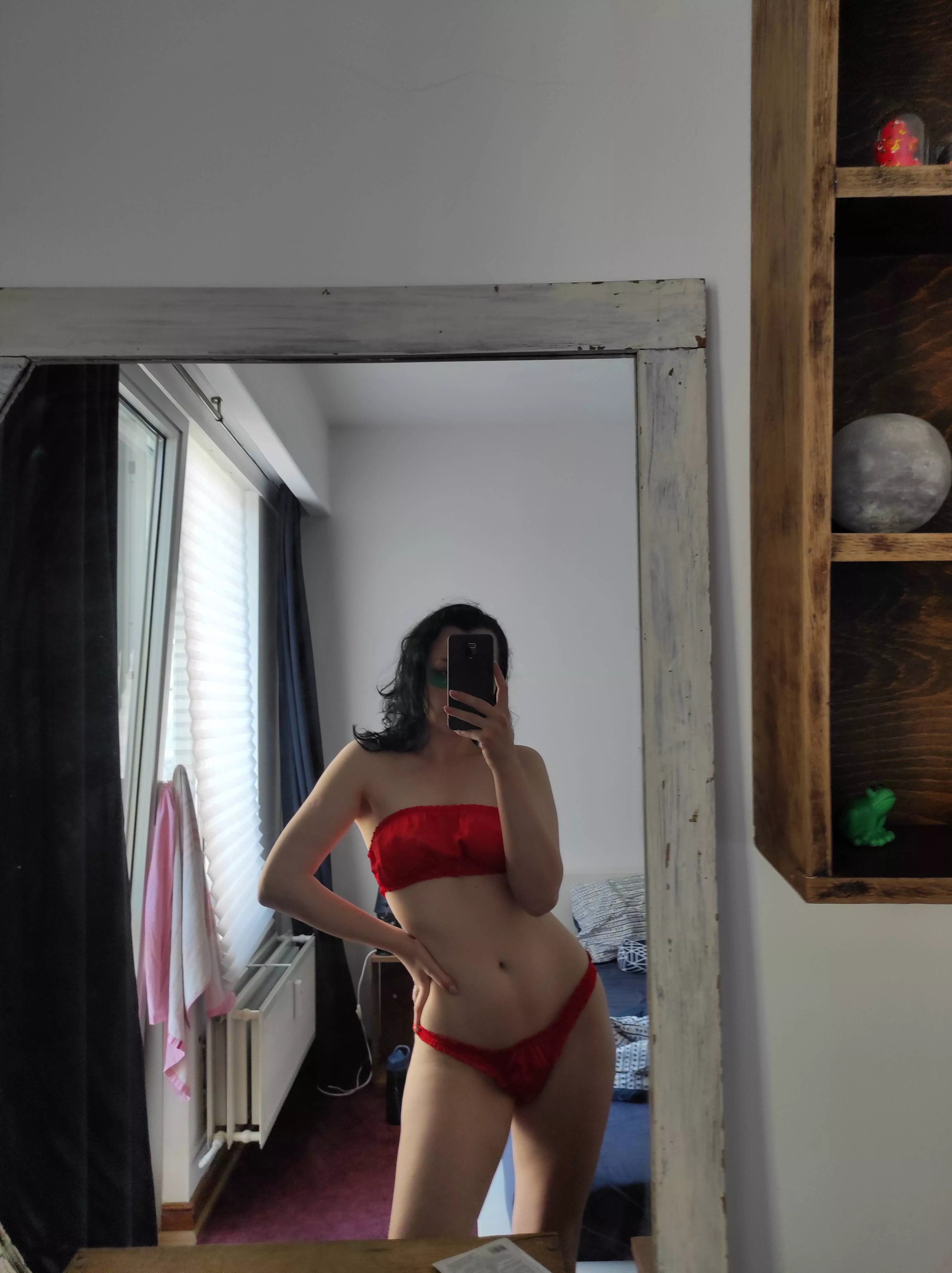 red fits my pale body well