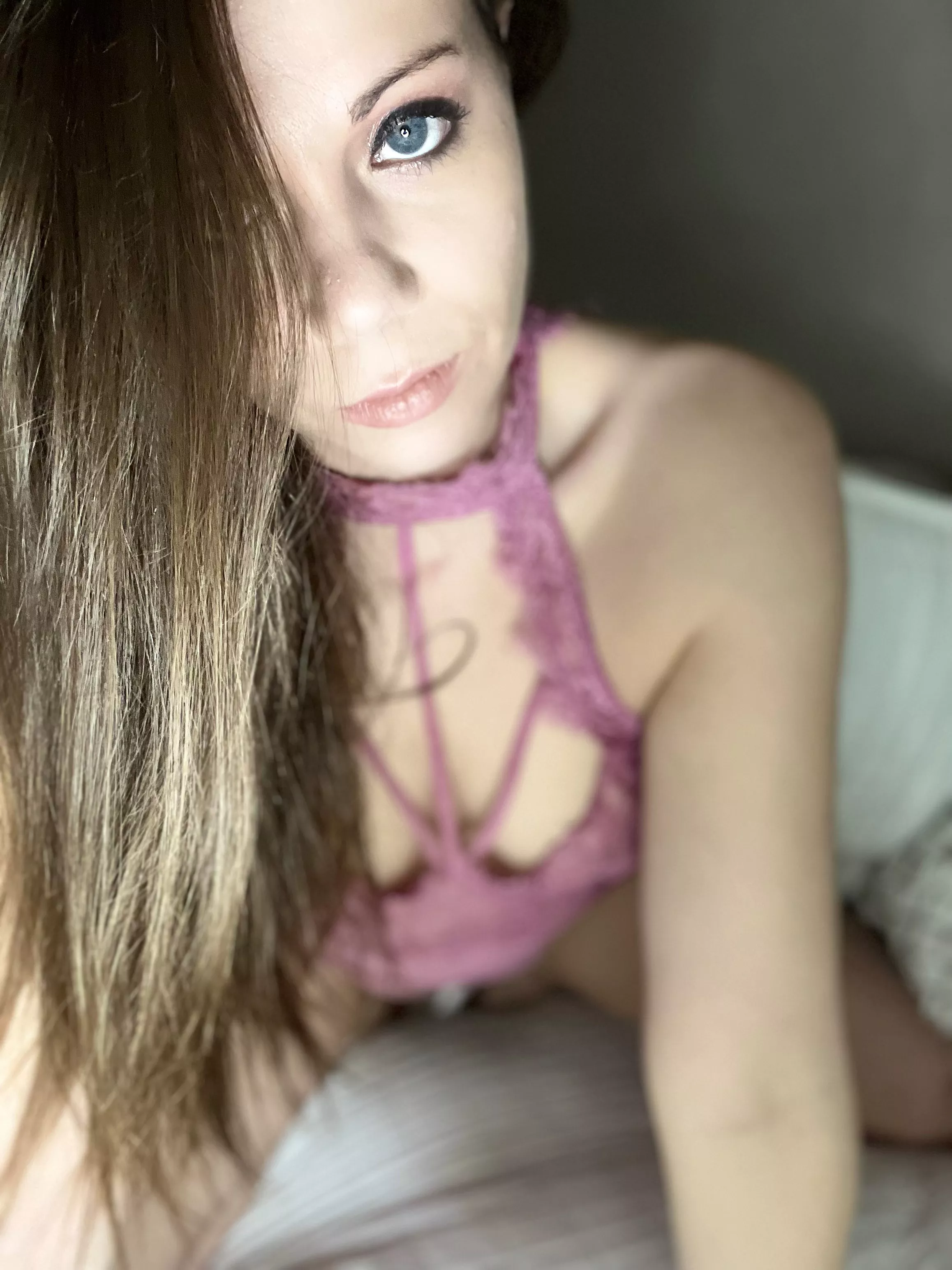 [Selling] sweet yet very naughty😏😉 I OFFER...CUSTOMS🖤LIVE SEXTING🖤PREMADES🖤GIRLFRIEND EXERIENCE🖤PANTIES& MORE! KIK: NovahKnight SNAPCHAT: novvahknight TEL: novahknight1005 🖤😏