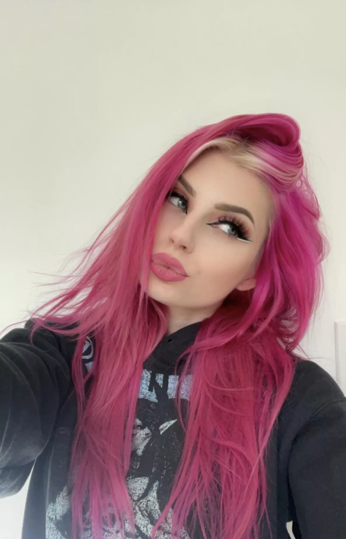 Thoughts on white eyeliner? 😝