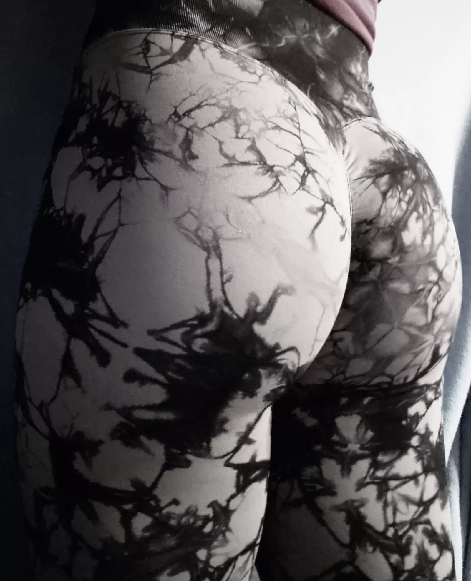 Tiktok leggings make my gains look great