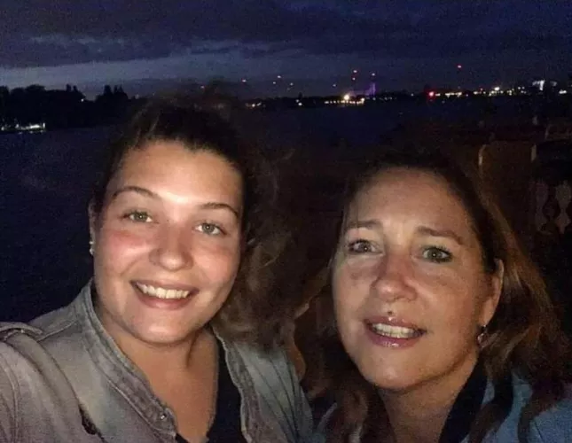 who would facefuck my mom or sister ?