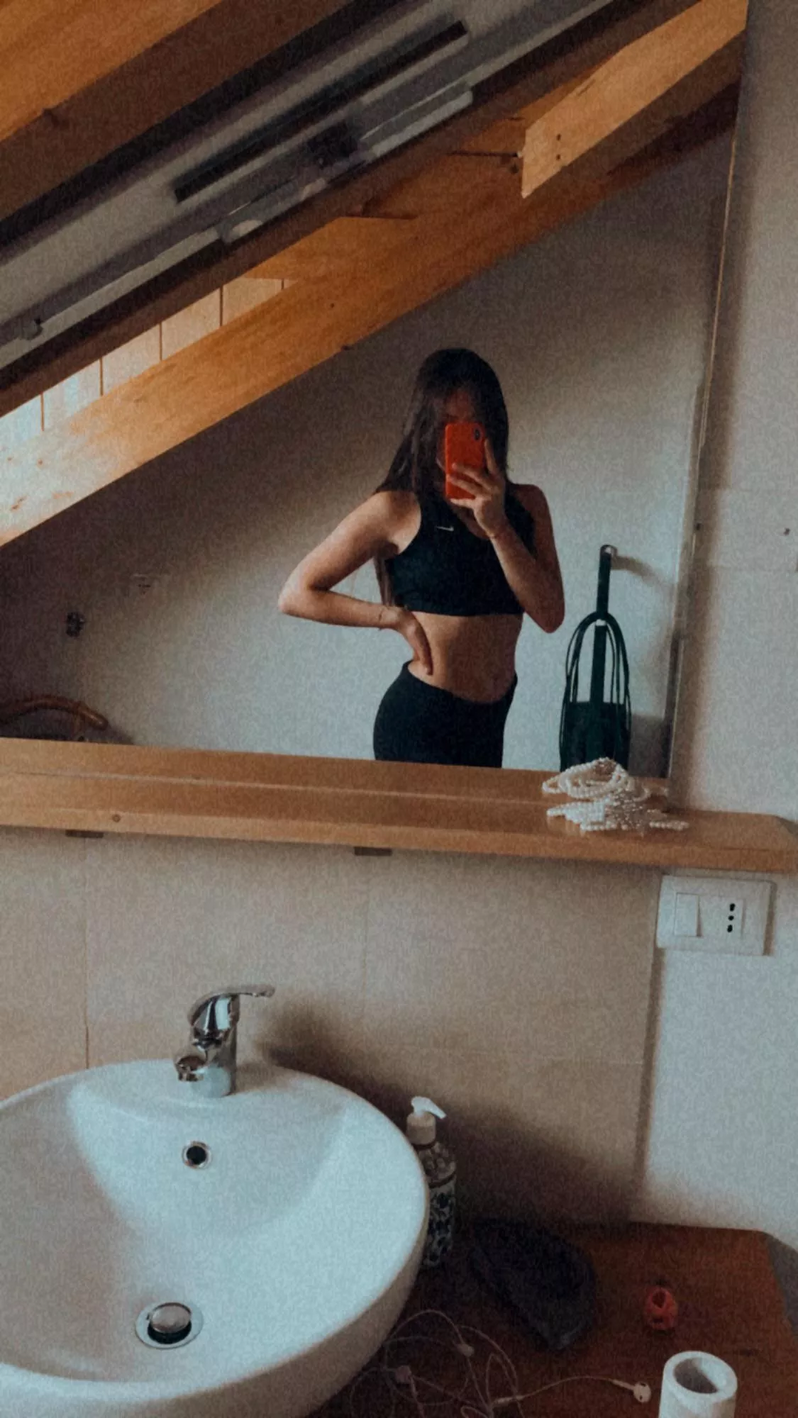 🏃🏻‍♀️🏋🏻‍♀️