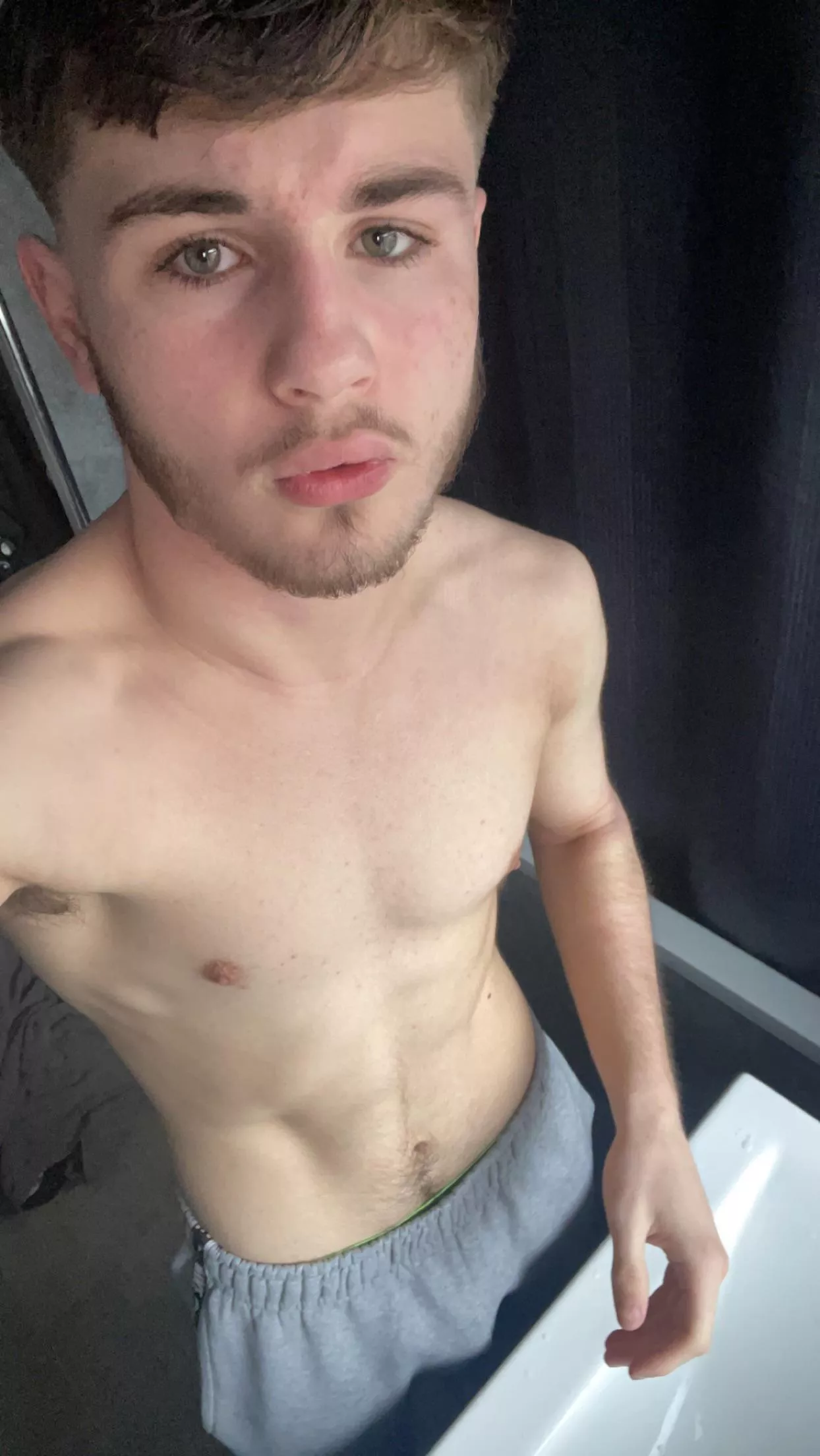 18 hung or fat ass hmu