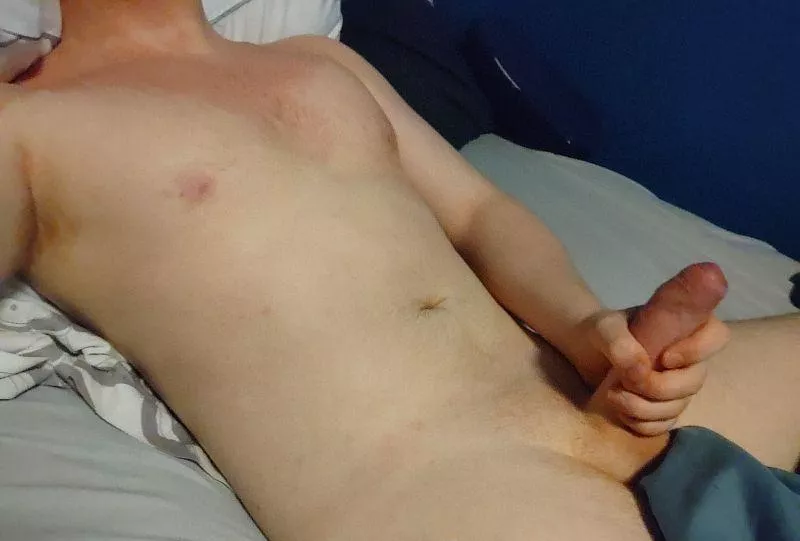18 really horny dm me