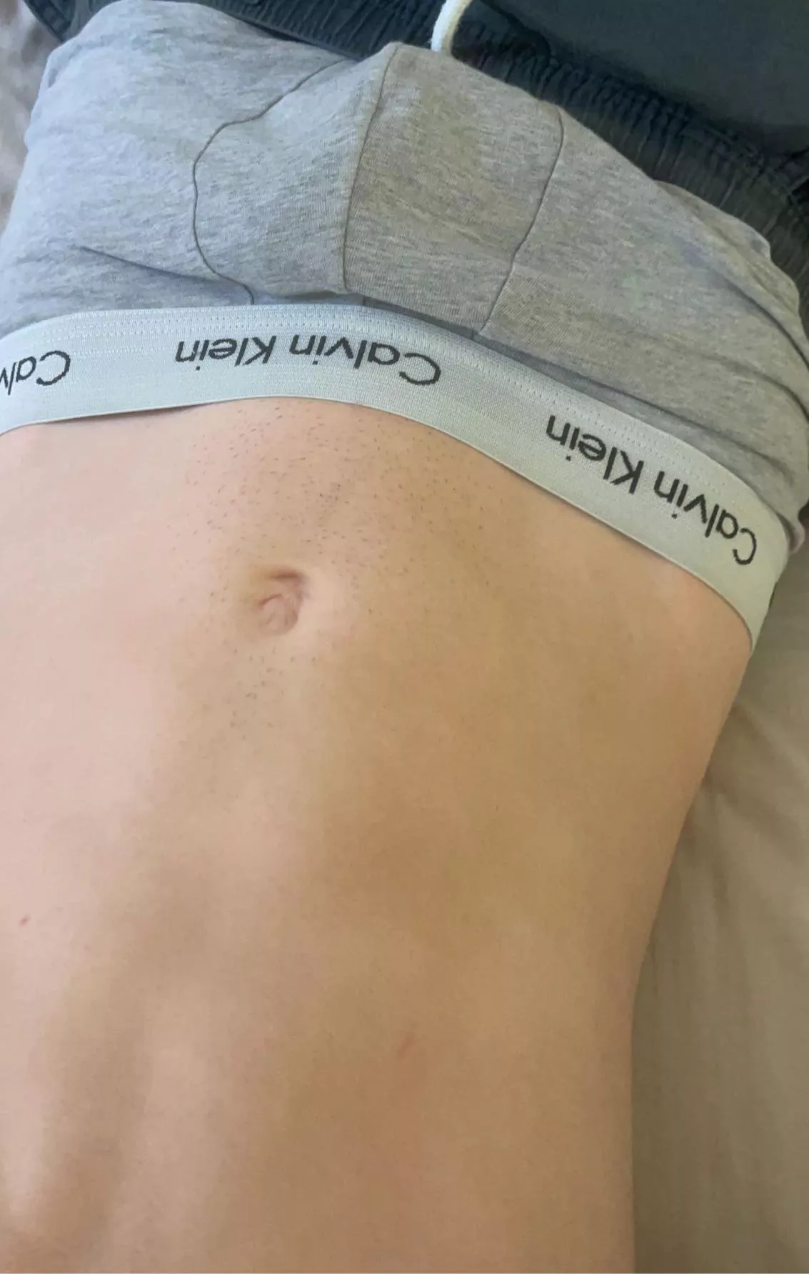 19 Bi 7.5” Aussie. Inexperienced. Not into older pls @joeytaylor619