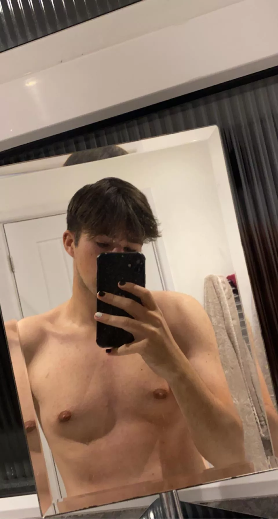 22 m uk looking for femboy or bottom or hung twink sc:j224363