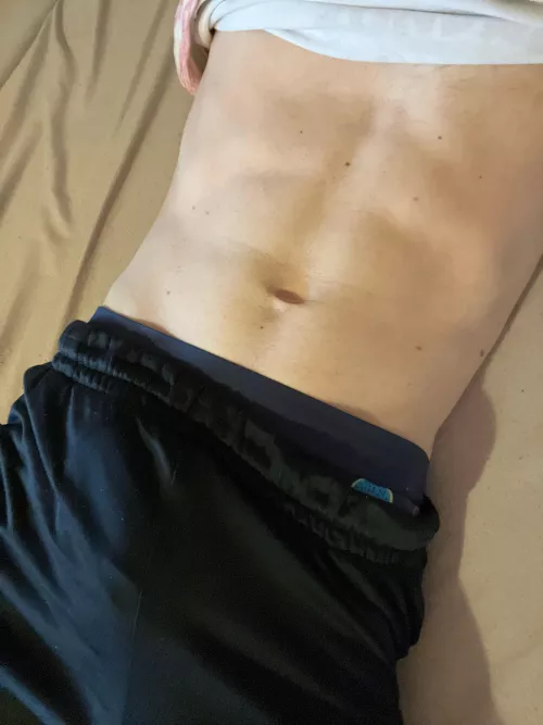 26 chilling in bed. Hmu with same bodytype and a pic. Into underwear too. No face. Johnny_m2521