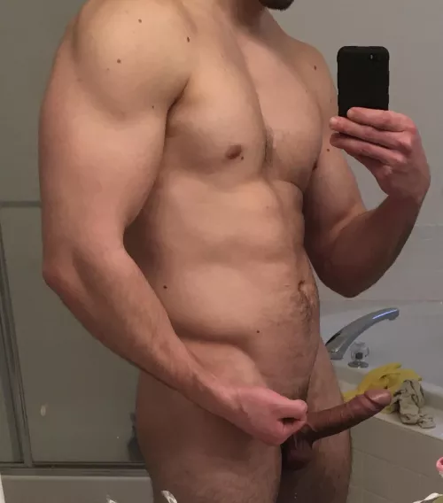 27 fit hung looking for same
