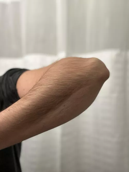 Do you think my arms are sexy babe?