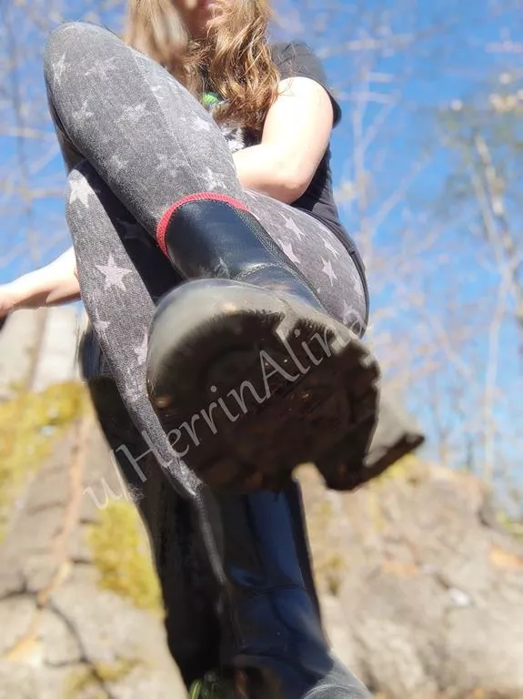 [domme] on your knees. lick.