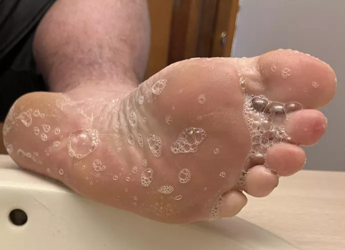 Getting clean for a quick servicing 🧼🫧👅. Do you like em clean or dirty?