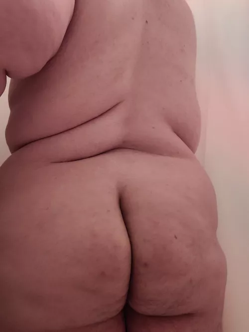 Getting clean for the weekend ;)