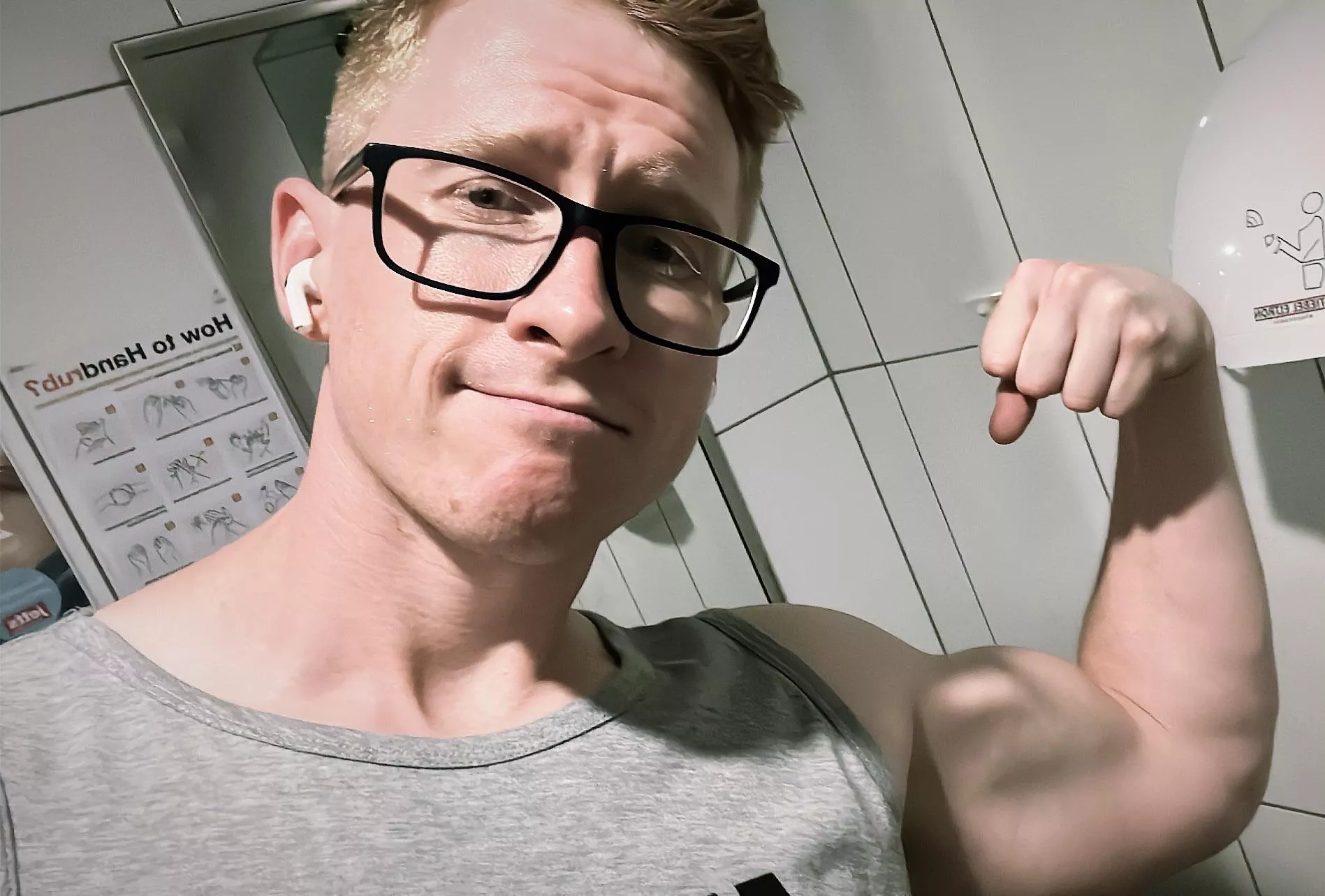 Gotta keep a balance between gaming and gym!