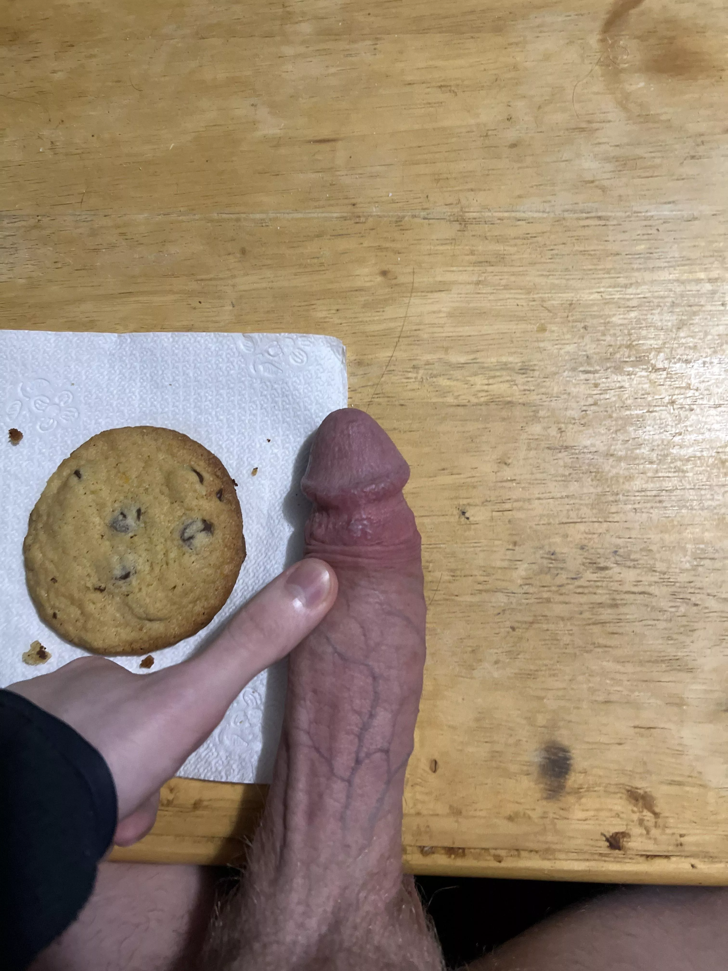 gotta tell me if I'm bigger then you