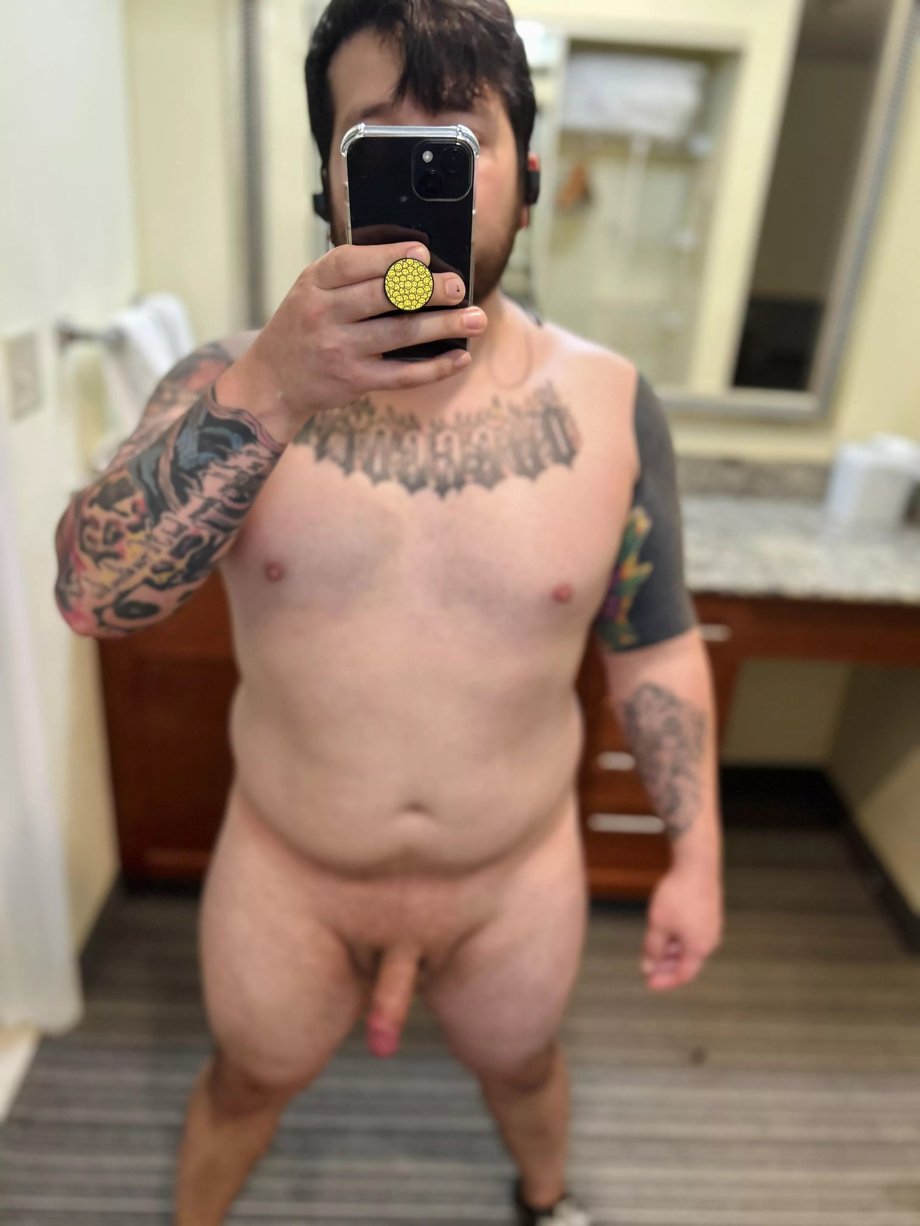 Had to snap a few hotel room nudes