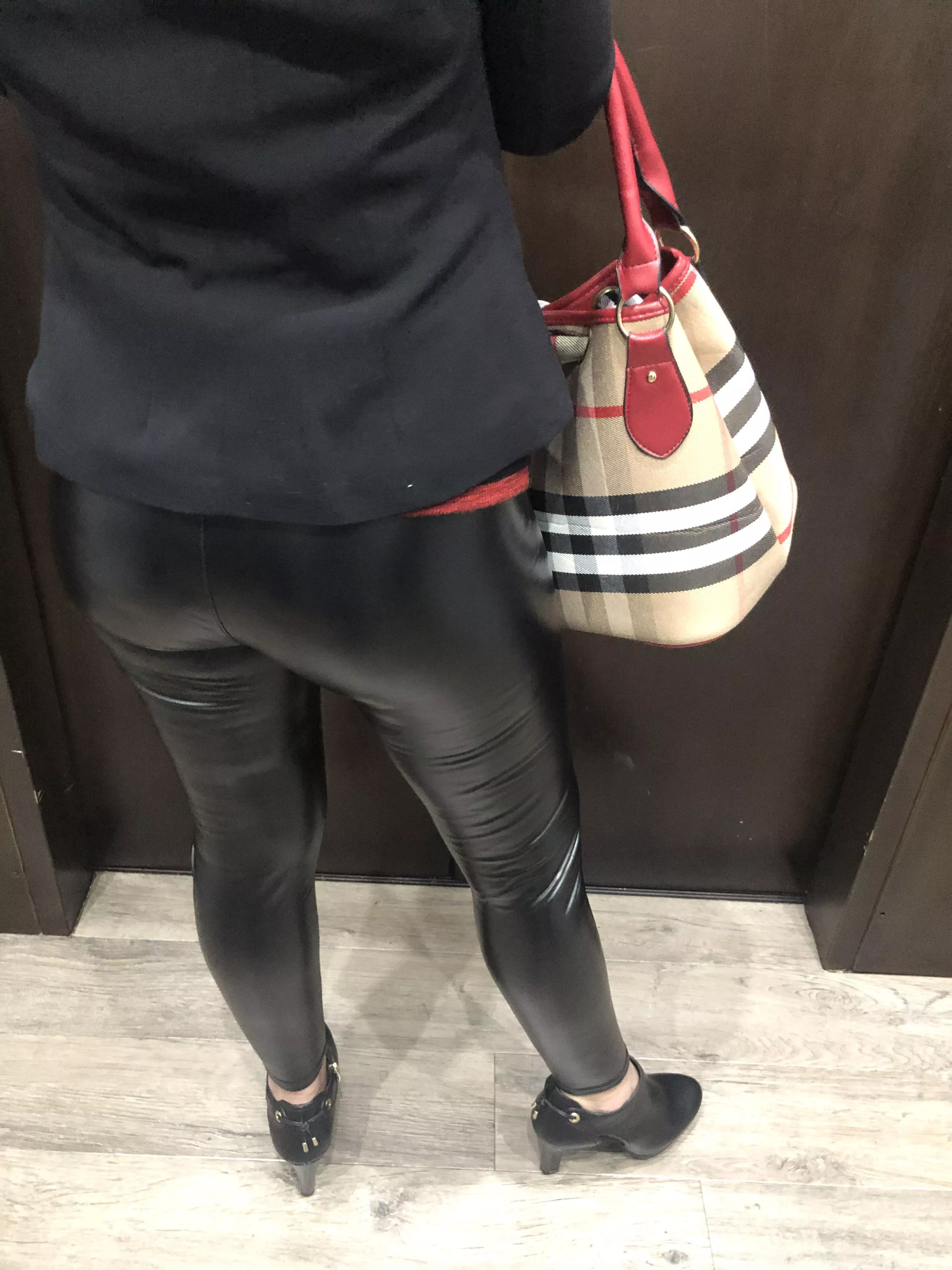 Heading to the hotel bar to tease a little….