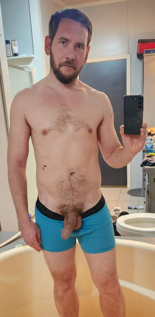 Horny... Would love a BJ right now