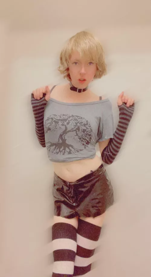 I call this outfit “Femboy on a budget”