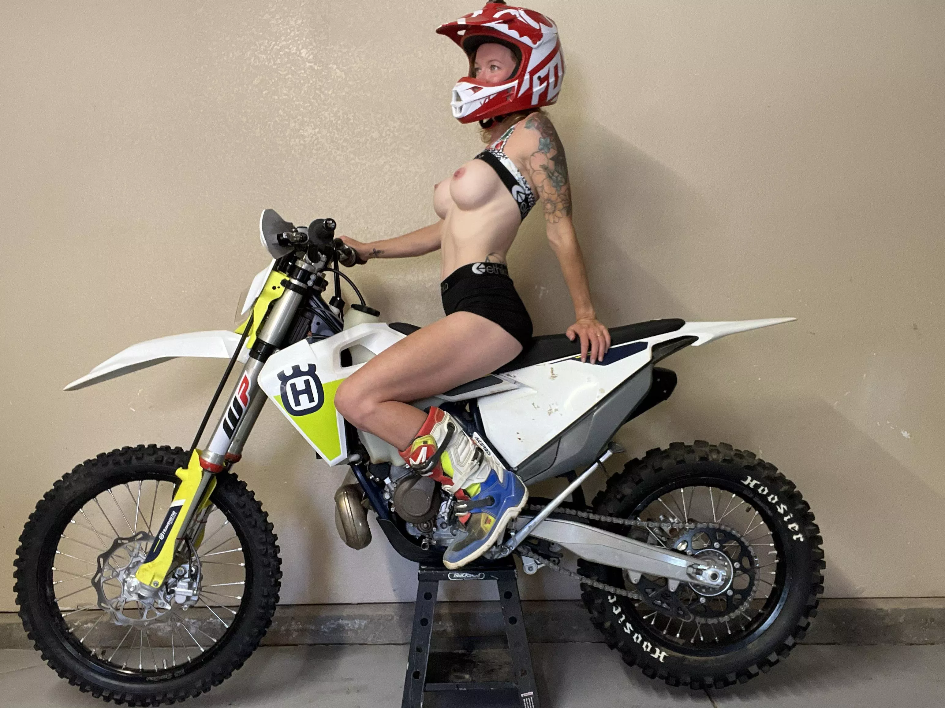 I like going on naked adventures. Join me on mine.